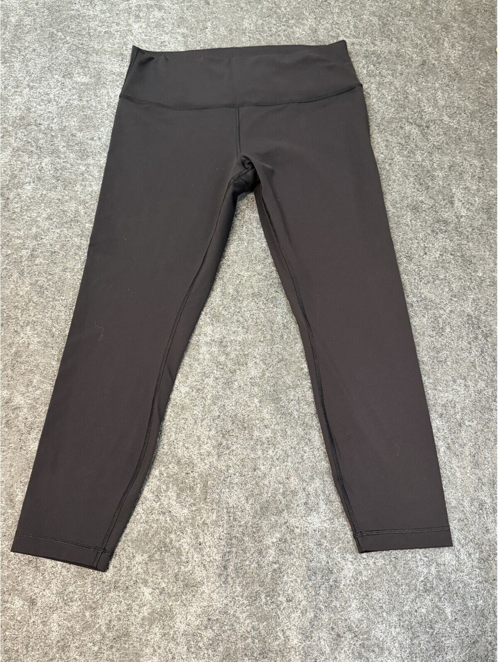 Lululemon Womens Size 14 Black High Rise Crop Leggings 23” Yoga Nylon Lycra
